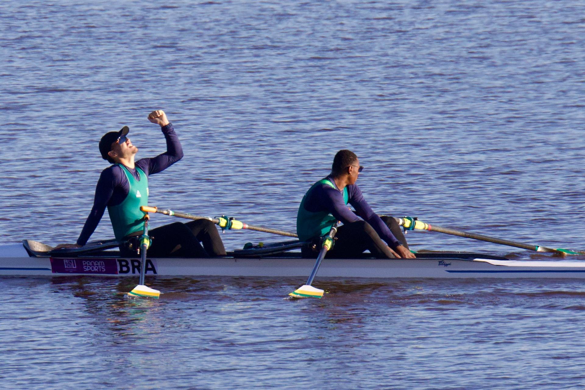 Daniel Passold e João Ferreira conquistam o primeiro ouro pro Brasil em Assunção 2025. Foto: Miriam Jesle/COB