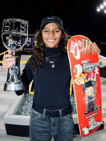 Rayssa Leal campeã da etapa de Tóquio da SLS